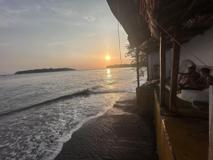 nautilus_panama_santa_catalina_reisetipps_restaurant_pinguinos_3