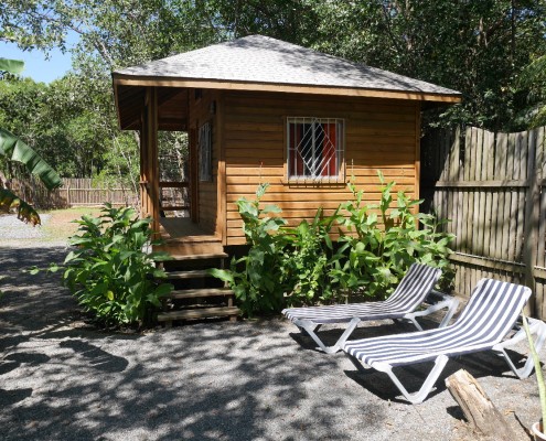 honduras_roatan_tobri_divers_survival_bungalow