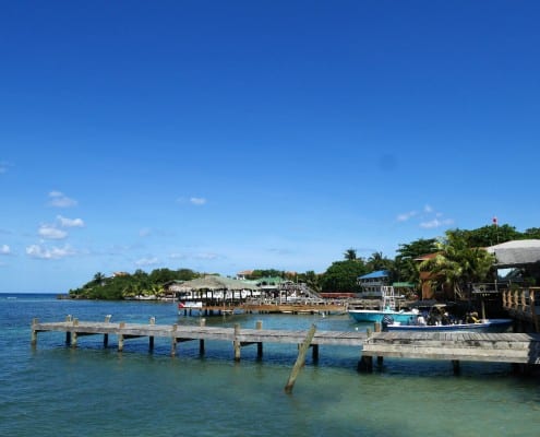 honduras_roatan_westend_ufer_bar