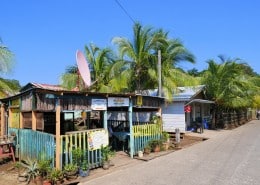 honduras_utila_karibik_east_harbour_comedor