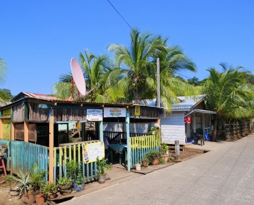 honduras_utila_karibik_east_harbour_comedor