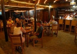 honduras_utila_mango_inn_restaurant
