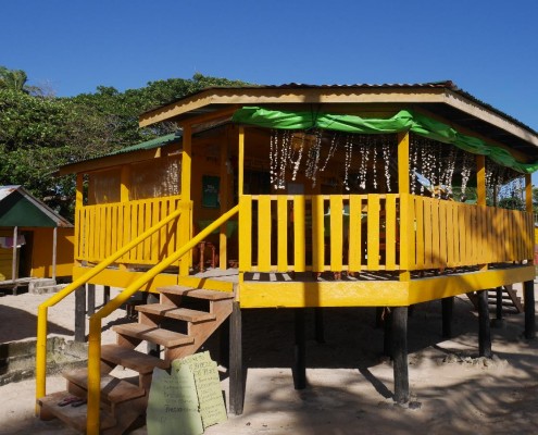 nicaragua_little_corn_bar_am_meer_karibik