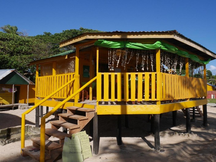 nicaragua_little_corn_bar_am_meer_karibik