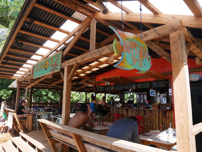 nicaragua_little_corn_bar_am_strand